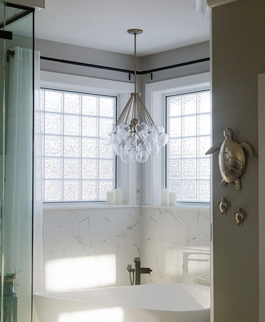Freestanding-Bathtub-Under-Bubble-Chandelier-Light-Fixture
